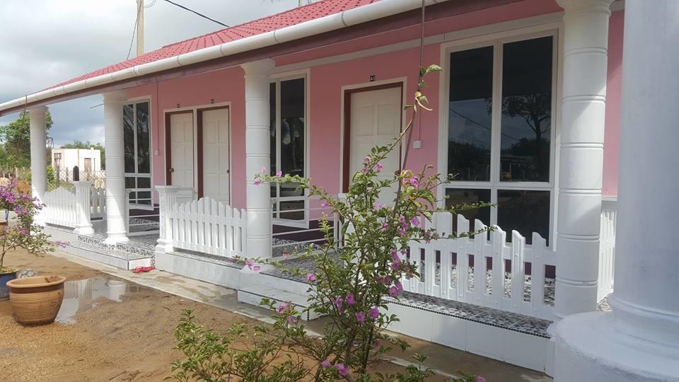 Iz Budget 2 Kampung Kuala Besut Eksteriør bilde
